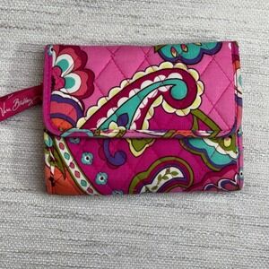 Vera Bradley Tri Fold Wallet Pink Paisley Quilted Snap Closure